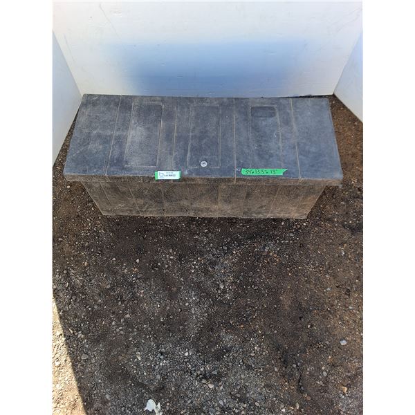 ** Plastic Truck Tool Box - Lock Appears Damaged - no key - Cannot Ship!