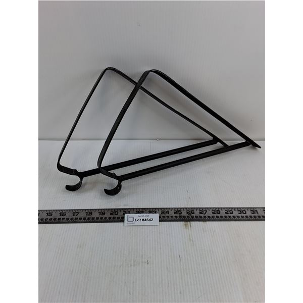 Pair of Metal Shelf Brackets 14" x 10.5"