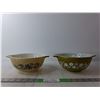 Image 1 : (2) Vintage Pyrex Bowls