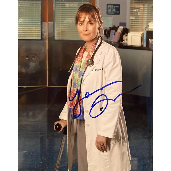 Laura Innes signed photo