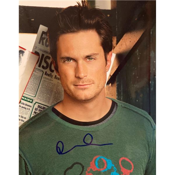 Oliver Hudson signed photo