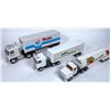 Image 1 : 3 Tractor/Trailer Tin Trucks  [196769]