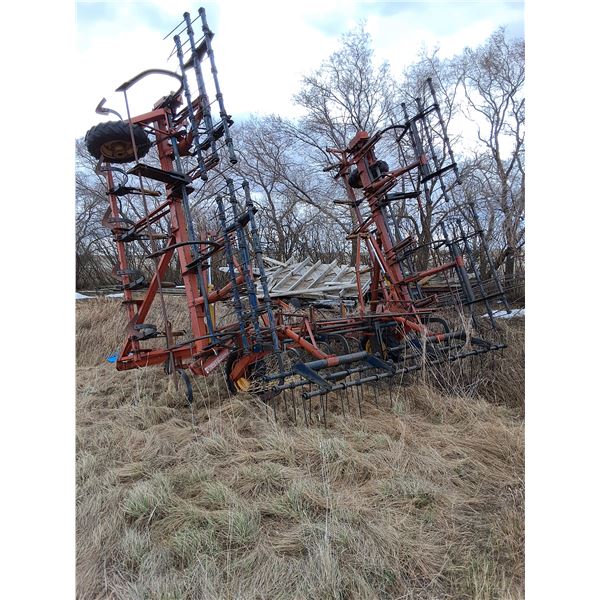 30' Morris Rod Weeder with Harrows