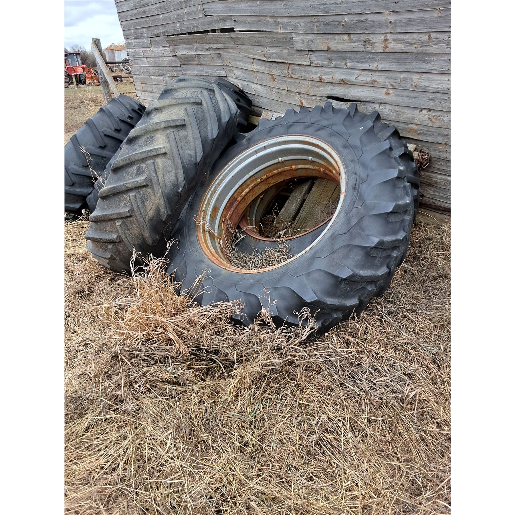 (6) Tractor Rims/Tires - Bodnarus Auctioneering