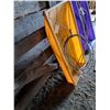 Image 3 : 32"x24" Calf Sled with Rope