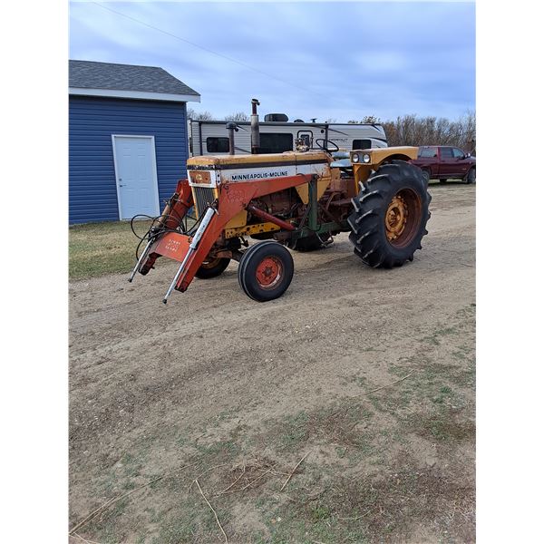 Minneapolis-Moline M670 Tractor