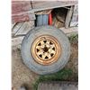 Image 2 : (2) 15" 5 bolt Rims/Tires (235/75R15)