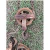 Image 2 : Antique Chain Fall with (2) Runner Pulleys