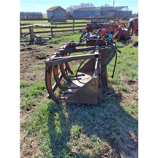 5' wide Leon Hydraulic Grapple with Easy On Bucket