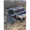 Image 2 : (36) 8' Rail Road Ties