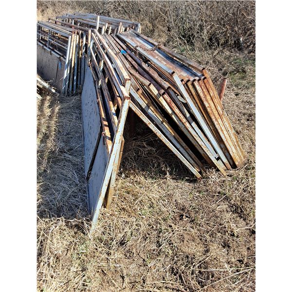 (15) 10'x4' Square Tubing Paddock Panels with Rack