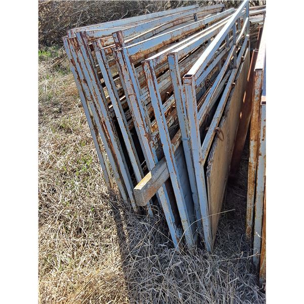 (15) Square Tubing Paddock Panels with Rack