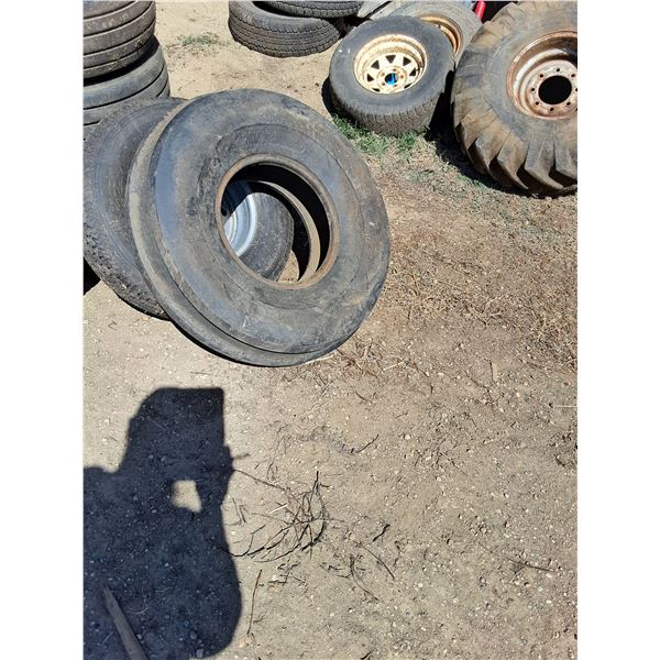 11.00-16 Steering Tire