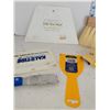 Image 5 : Tiny Lot of Reno Plaster Tools