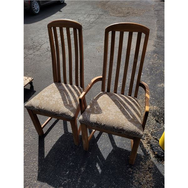Lot of 2 Kitchen Chairs - Clean, No Rips or Tears, Stains or Damage