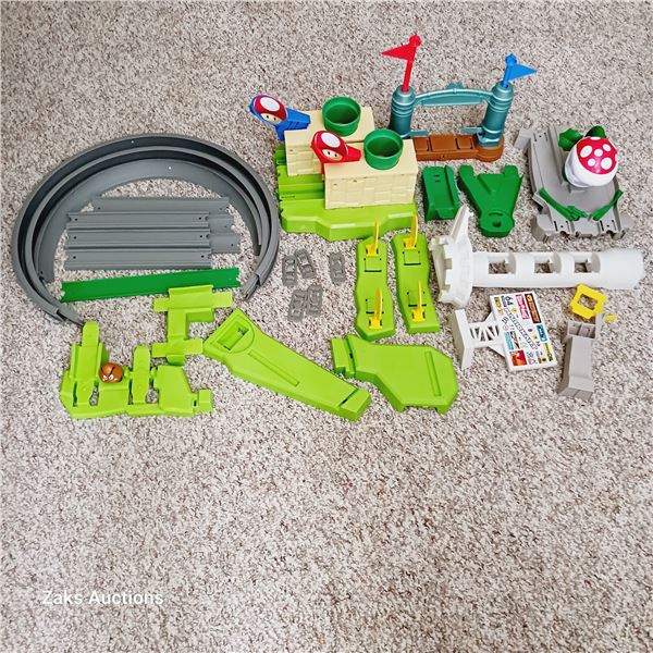 Hot Wheels Mario Kart Circuit Track Set