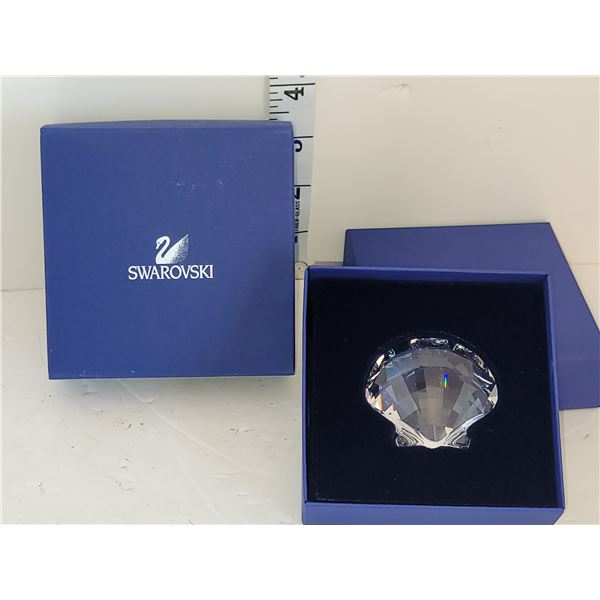 In Box swarovski Scallop Shell Model A 9100 NR 000 024