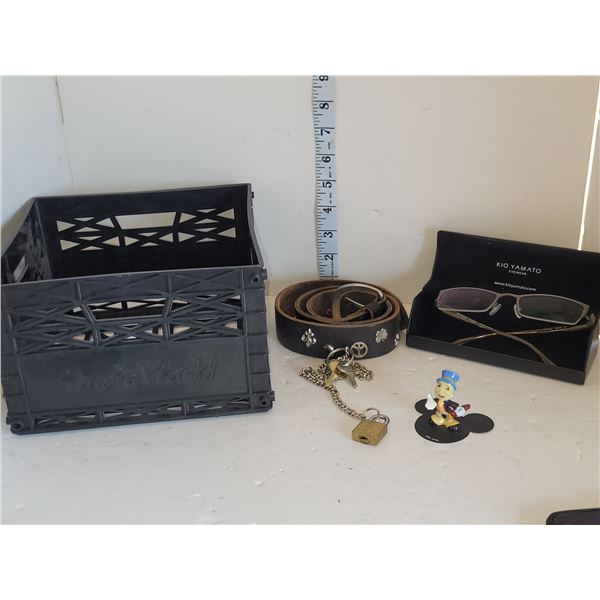 Mixed Estate Lot - Kio Yamato Glasses, Jiminey Cricket +