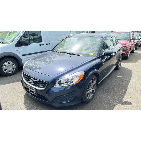 2013 VOLVO C30 T5, 2 DR HATCHBACK, BLUE, VIN YV1672MK4D2311285
