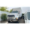 Image 1 : 2004 STERLING L9500, 2DR TRUCK, WHITE, VIN 2FZHAZCV04AN24449