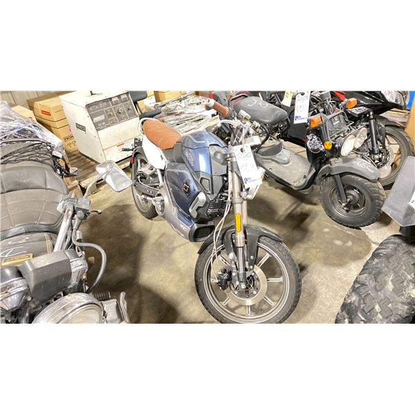 2020 SUPER SOCO TC, ELECTRIC MOTORCYCLE, BLUE, VIN 1YSTC11171001450
