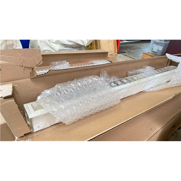 2 BOXES OF LUMENWERX 6' COMMERCIAL LIGHTING FIXTURES