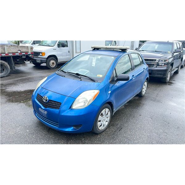 2008 TOYOTA YARIS 4DR HATCHBACK, BLUE, VIN JTDKT923585171353