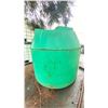 Image 2 : LARGE BLUE PLASTIC INDUSTRIAL LIQUID STORAGE TANK 1000 LITRE *MISSING LID*