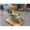 Image 2 : SYNCA - FABRIQUÉ AU JAPON - FAUTEUIL DE MASSAGE 4D ULTRA PREMIUM CRÈME, SKU: 141054, S/N: FC48832209