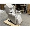 Image 2 : SYNCA KAGRA - CONÇU AU JAPON - FAUTEUIL DE MASSAGE 4D PREMIUM BLANC, SKU: 141129, S/N: MR1362310W000