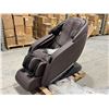 Image 1 : KYOTA YUGANA M780 FAUTEUIL DE MASSAGE – BRUN, SKU: 144459, S/N: 202308010007 (45923)