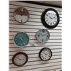 Image 1 : LOT DE 6 HORLOGES GRANDEURS ASSORTIES