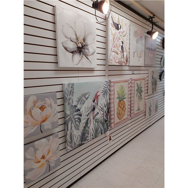 LOT DE 12 TOILES ASSORTIES
