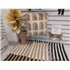 Image 3 : LOT DE 9 ARTICLES DE DÉCORAITON ET TAPIS