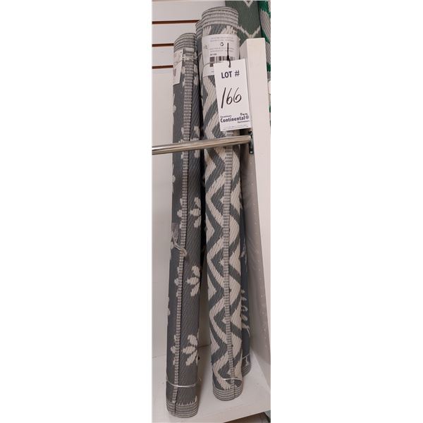 LOT DE 4 TAPIS DE PLAGE  48”X 72” (VALEUR DE 160 +$)