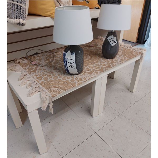 LOT DE 2 LAMPES DE TABLE (VALEUR DE 80$)