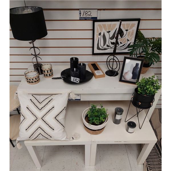 LOT DE 19 ARTICLES DE DECORATION ASS. (VALEUR DE 275+$)