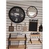 Image 1 : LOT DE 10 DECORATIONS MURAL ASS. (VALEUR DE 175+$)
