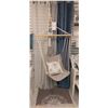 Image 2 : LOT DE 7 ARTICLES DE DECORATION ASS. HAMAC-RIDEAU-TAPIS (VALEUR DE 120+$)
