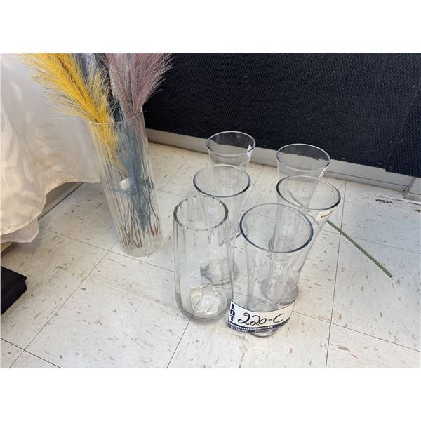 LOT 7 VASES EN VERRE ASS. (VALEUR DE 150+$)