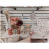 Image 2 : LOT DE 14 ARTICLES DE DECORATION ASS. VOIR PHOTO (VALEUR DE 250+$)