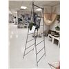 Image 1 : SUPPORT METAL A TAPIS