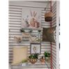 Image 1 : LOT DE 20 ARTICLES DE DECORATION ASS. (VALEUR DE 252+$)