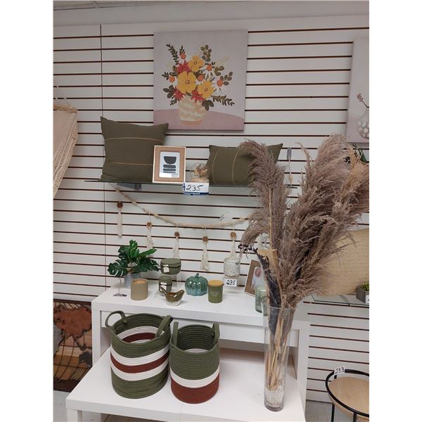 LOT DE 19 ARTICLES DE DECORATION ASS. (VALEUR DE 350+$)
