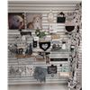 Image 1 : LOT DE 39 ARTICLES DE DECORATION THEME ANIMAUX (VALEUR DE 225+$)