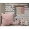 Image 2 : LOT DE 18 ARTICLES DE DECORATION POUR PETITE FILLE (VALEUR DE 220+$)