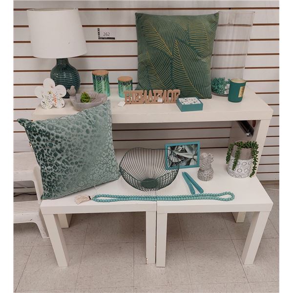 LOT DE 17 ARTICLES DE DECORATION ASS. (VALEUR DE 140+$)
