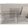 Image 1 : LOT DE 3 PRESENTOIRS 29” X 23”