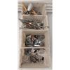 Image 1 : LOT DE 4 BACS PRODUITS ASS.