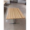Image 2 : LOT DE 5 TABLES 42”X 30”X 29 ¾